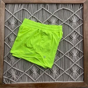 Lululemon Hotty Hot Shorts Size 4 Tall - Highlight Yellow